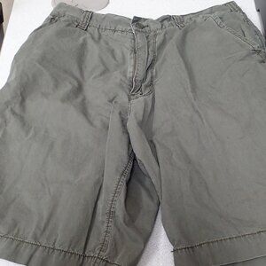Old Navy Army Green Mens Shorts Size 33